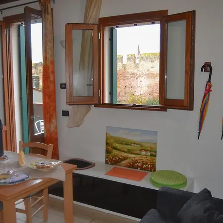 Sotto Le Mura Apartment *